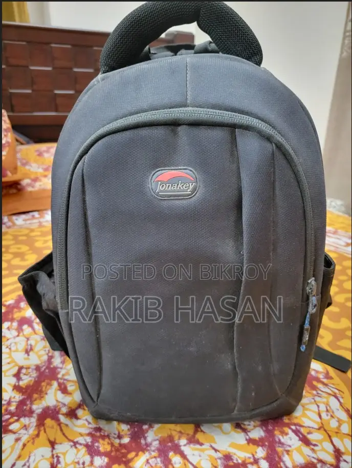 ক্যানন ডিএসএলআর ক্যামেরা ২০০ডি