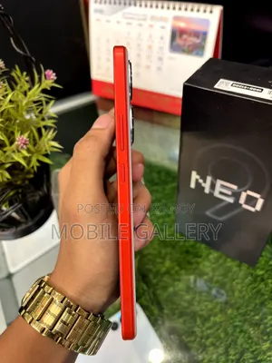 iQOO 512 GB Red