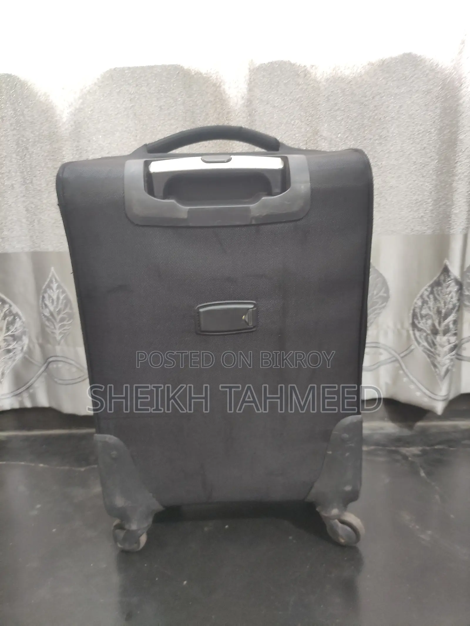 ট্রলি ব্যাগ