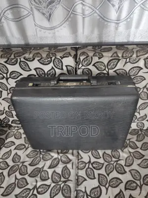 ফরেন ব্রিফকেস