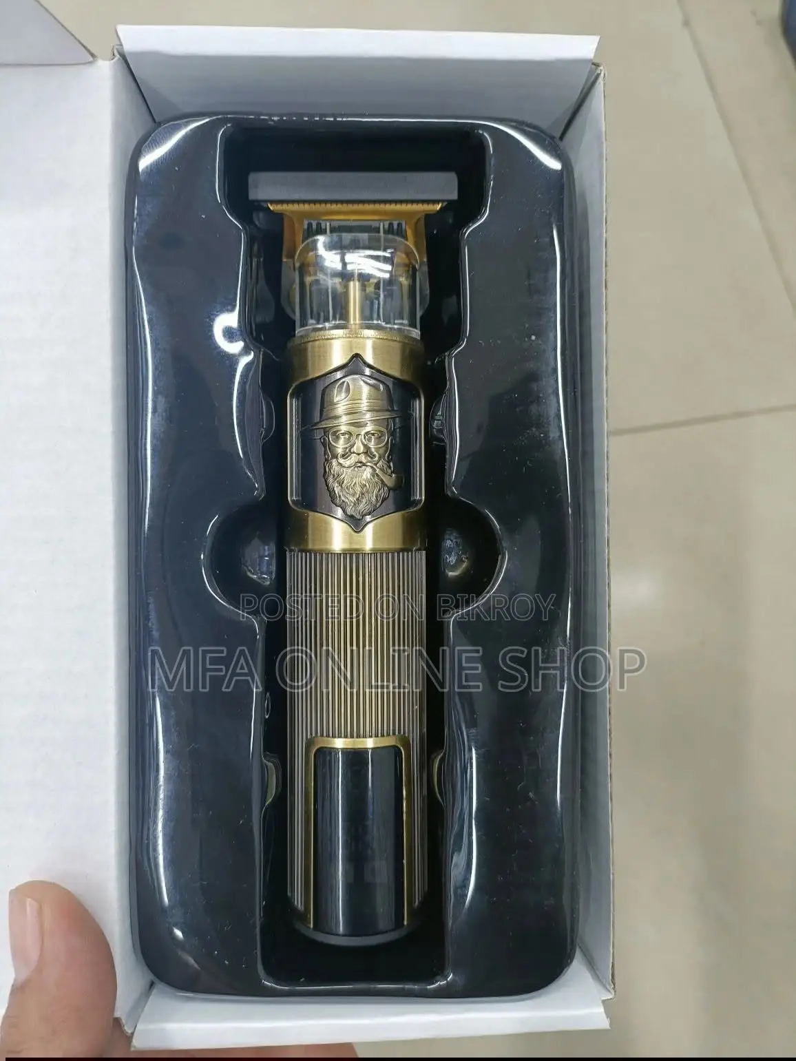 টি ১২ হেয়ার ট্রিমার রিচার্জেবল হাই কোয়ালিটি উইথ ডিজিটাল ডিসপ্লে