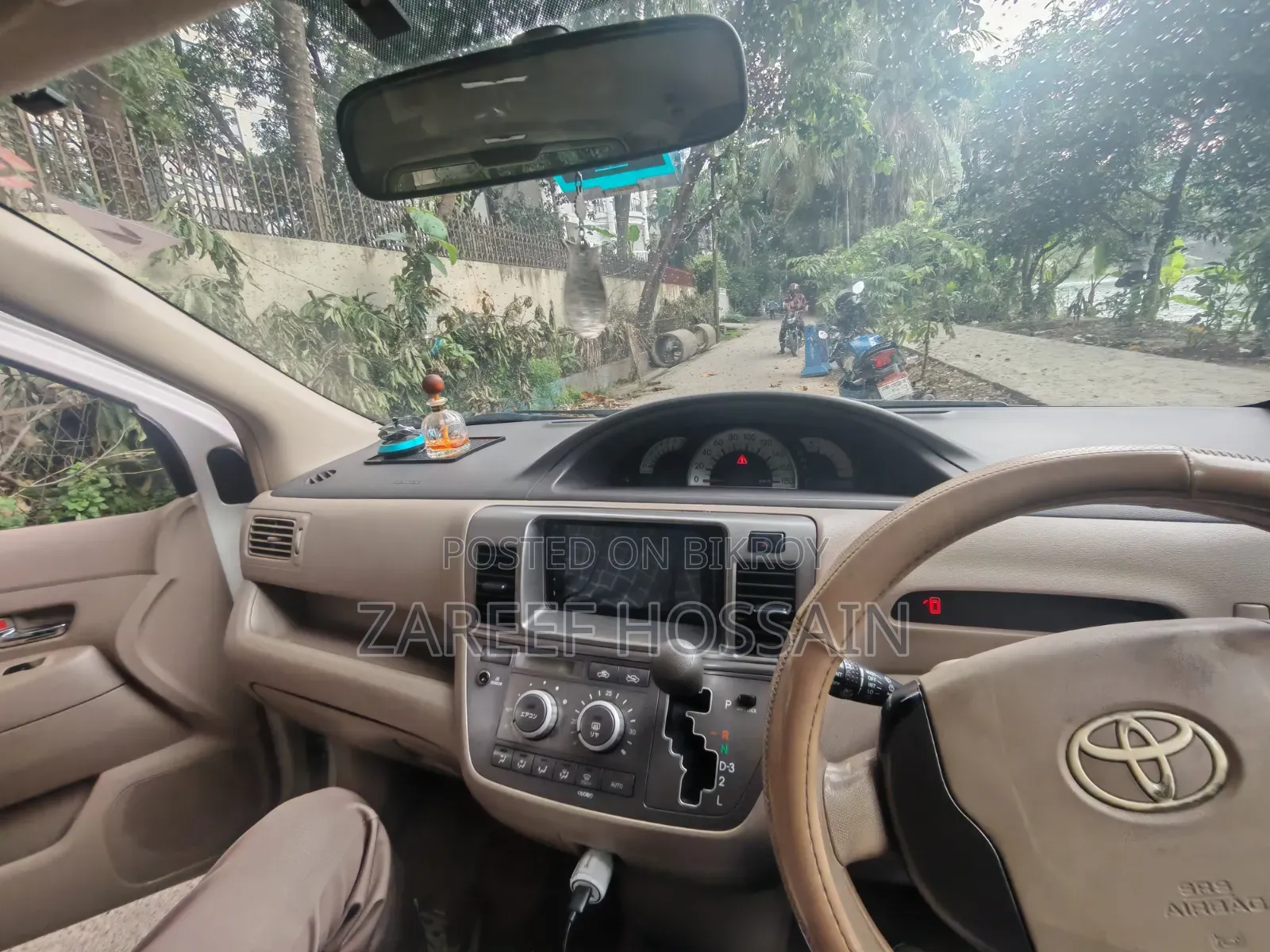 Toyota Raum 2011 Beige