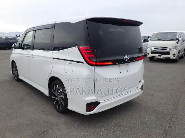 Toyota Noah 2023 Pearl