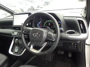 Toyota Noah 2023 Pearl