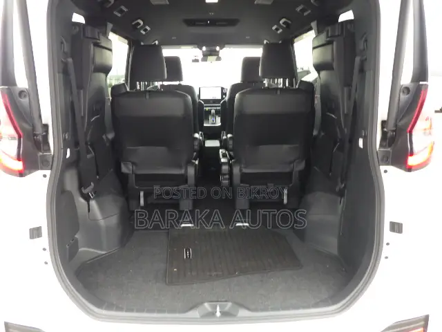 Toyota Noah 2023 Pearl