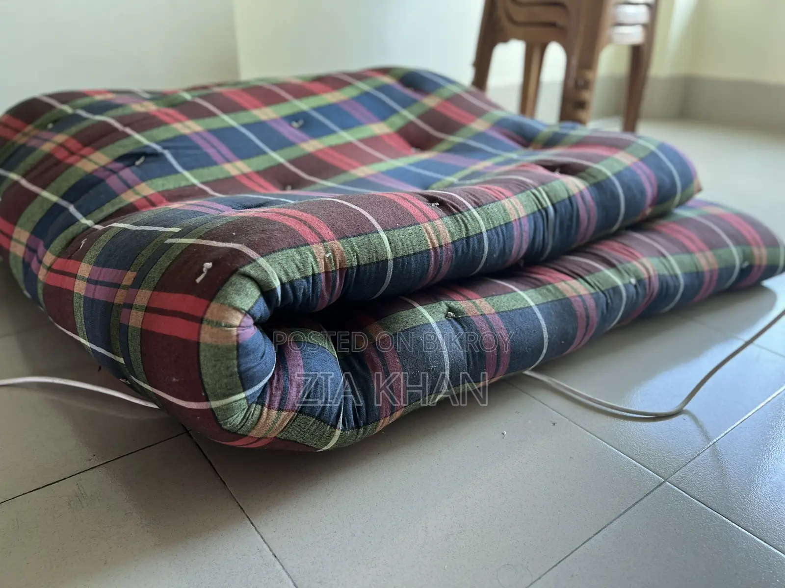 ডাবল সাইজ তোষক + ৩টি বালিশ বিক্রয়