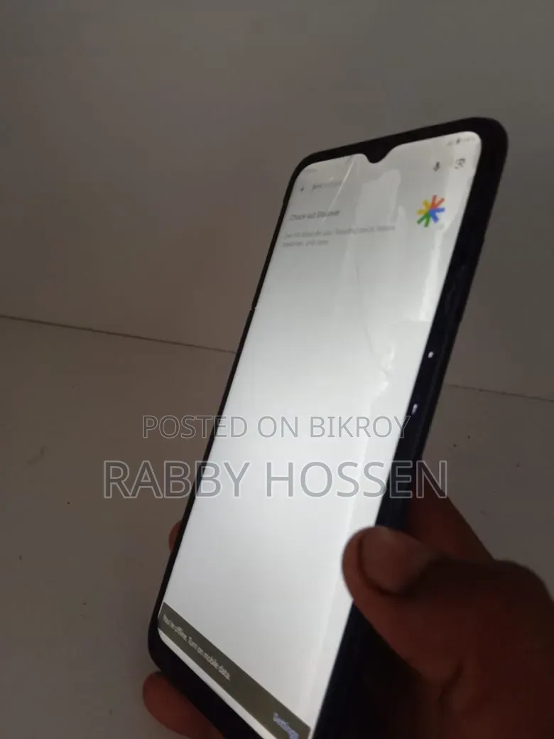 Symphony Z33 32 GB Black