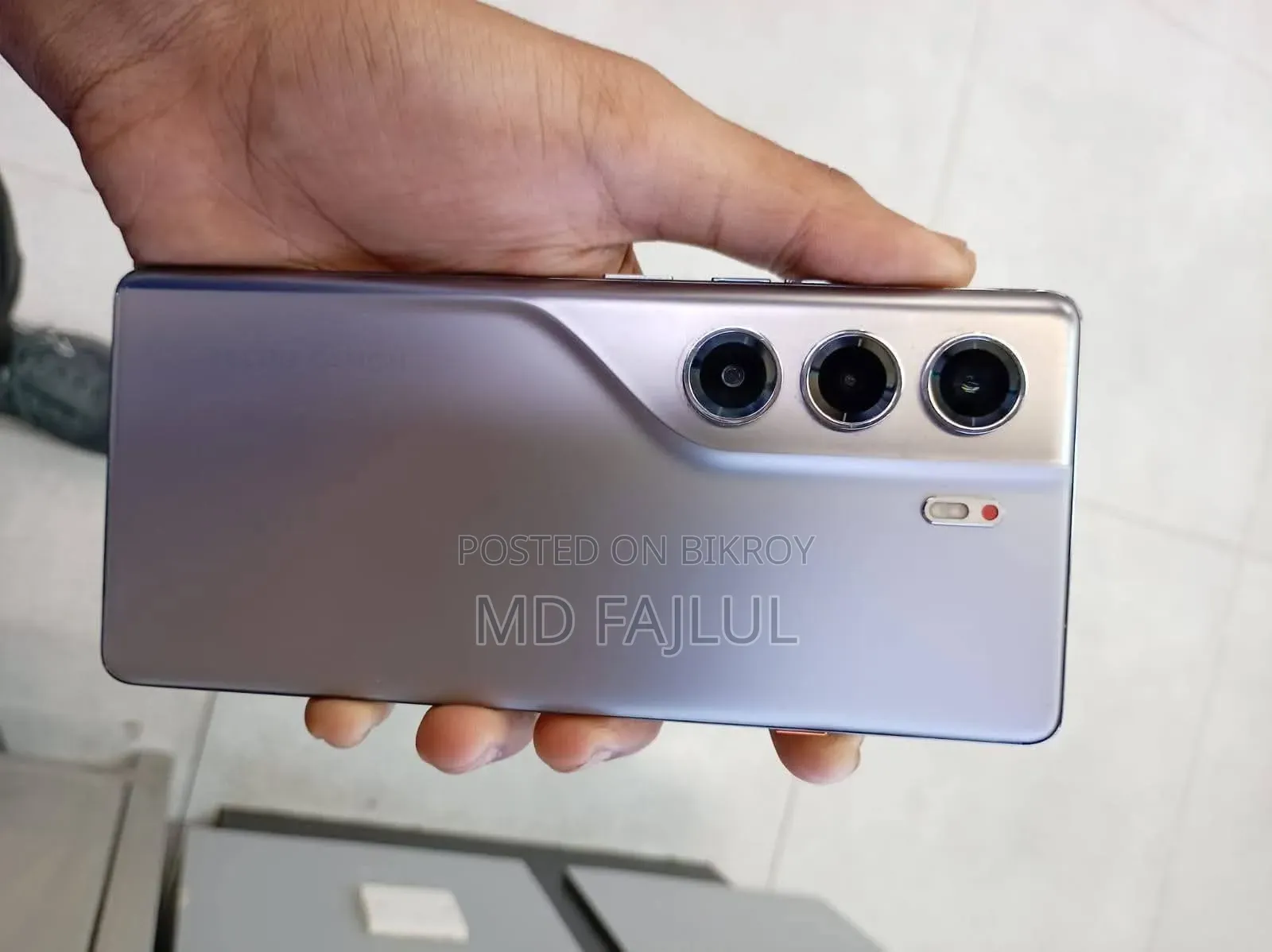 টেকনো ক্যামন ৪০ প্রো ৪জি ২৫৬ জিবি ব্ল্যাক
