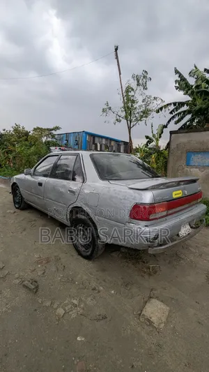 টয়োটা করোনা ১৯৮৯ সিলভার