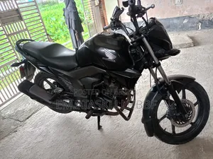 Honda CB 2017 Black