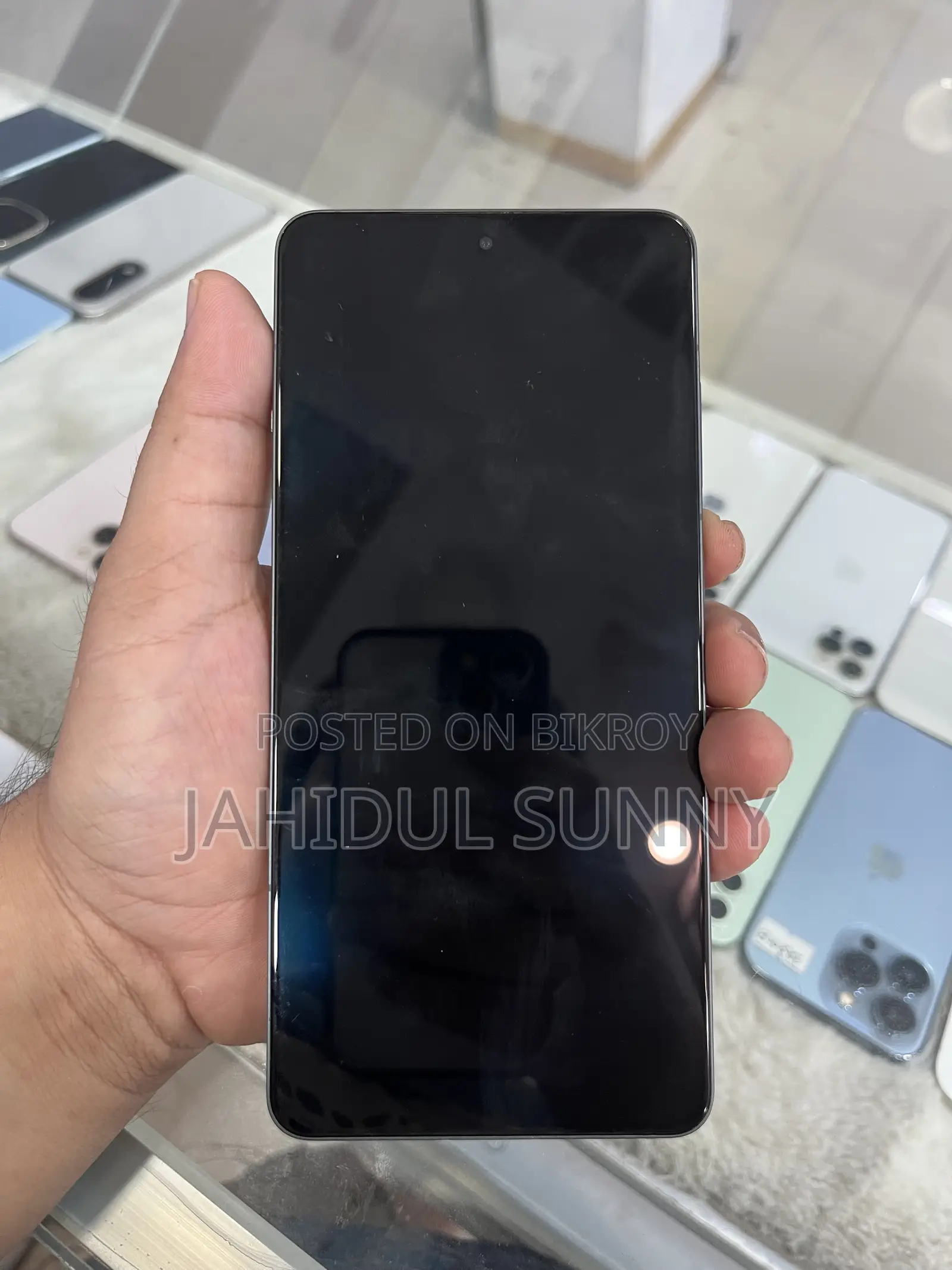 ওয়ানপ্লাস ১৩আর ৫১২ জিবি ব্ল্যাক