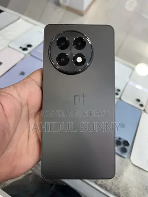 ওয়ানপ্লাস ১৩আর ৫১২ জিবি ব্ল্যাক