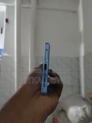 ভিভো ভি২৭ ১২৮ জিবি ব্লু