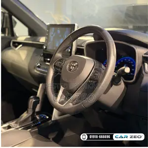 Toyota Corolla Cross 1.8 Hybrid Four-Wheel Drive 2021 Black