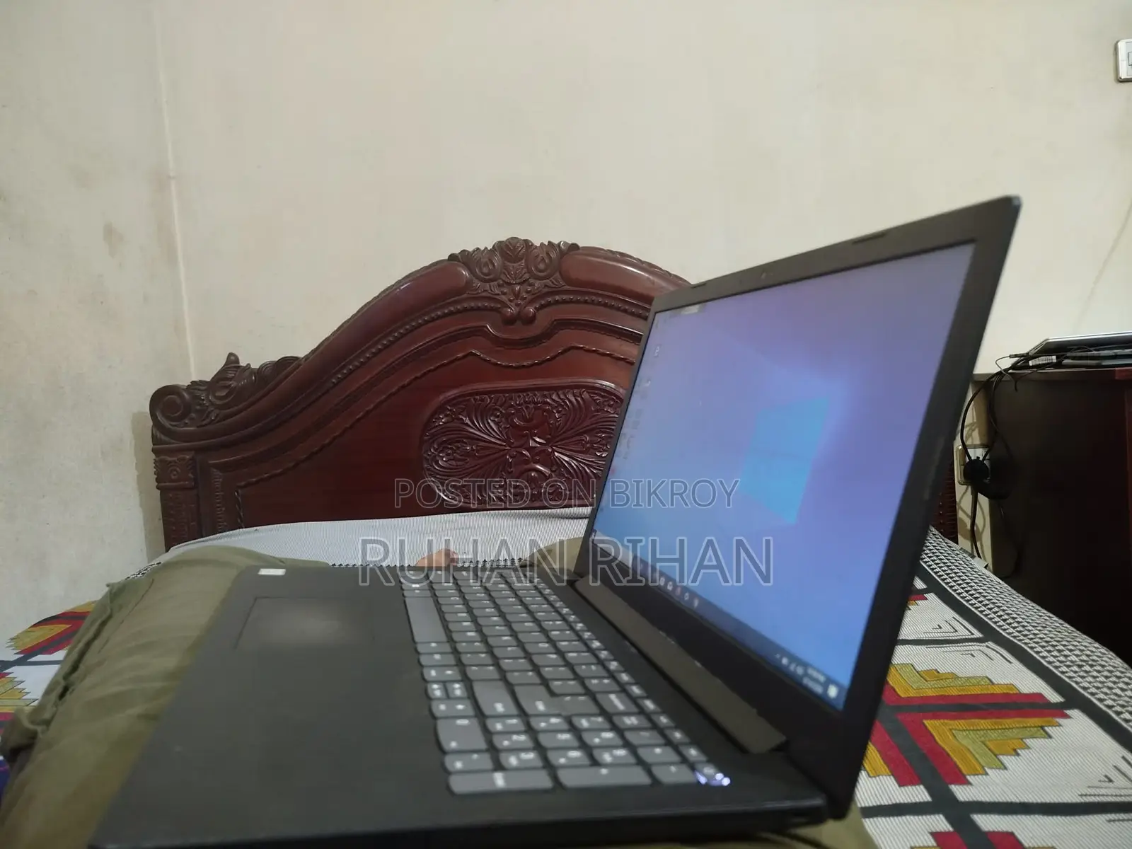 ল্যাপটপ লেনোভো আইডিয়াপ্যাড ৩২০ ৪জিবি ইন্টেল কোর আই৩ এইচবিবি+এসএসডি ২৫৬জিবি