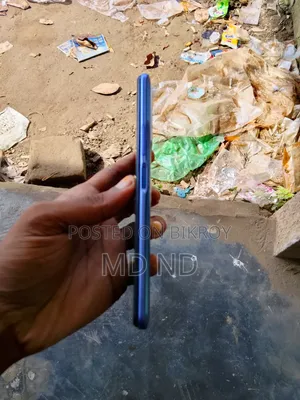 Vivo Y51 16 GB Blue