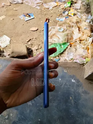 Vivo Y51 16 GB Blue