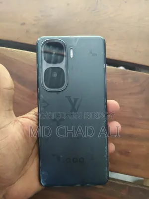 আইকিউও ২৫৬ জিবি ব্ল্যাক