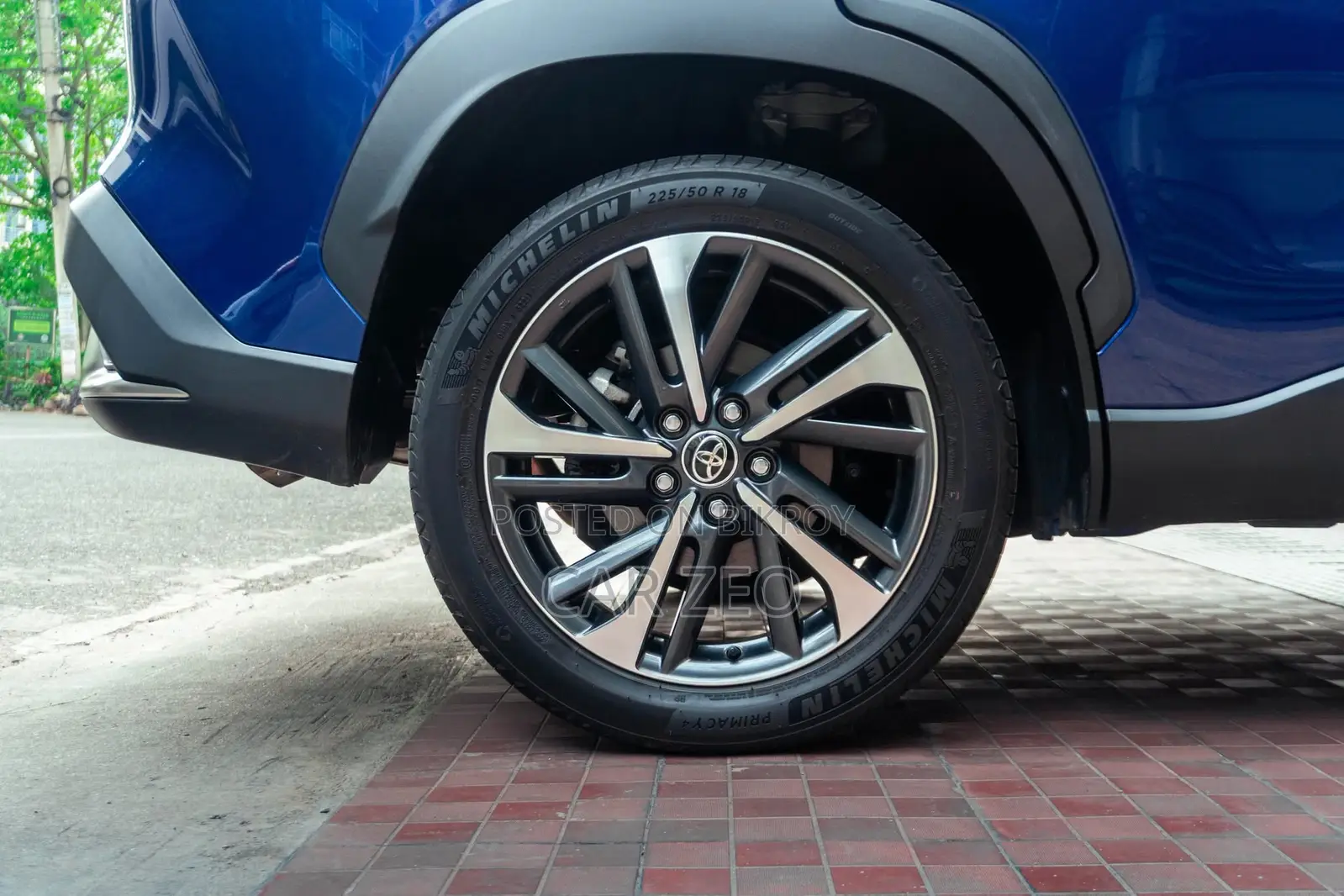 Toyota Corolla Cross 1.8 Hybrid All-Wheel Drive 2021 Blue