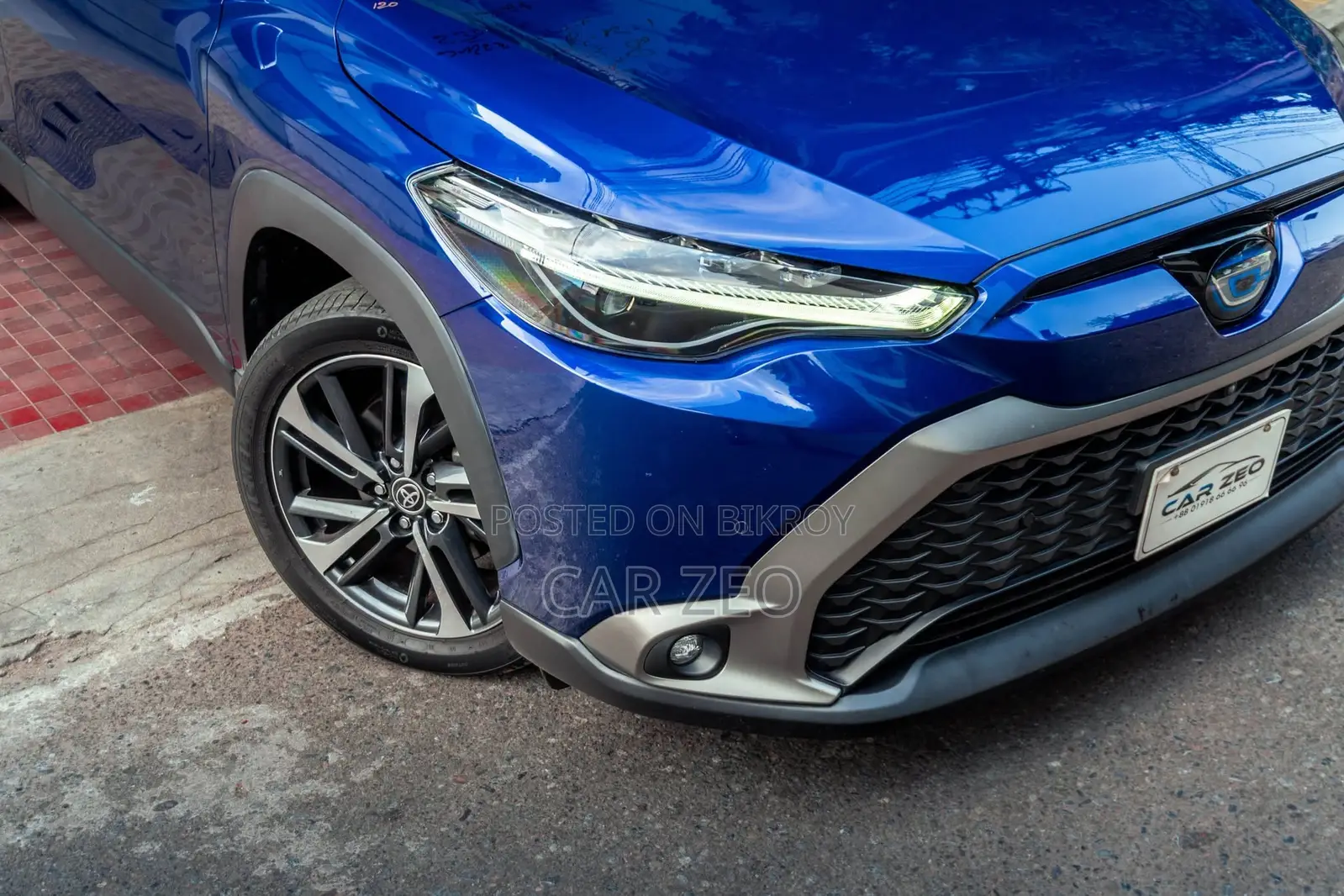 Toyota Corolla Cross 1.8 Hybrid All-Wheel Drive 2021 Blue