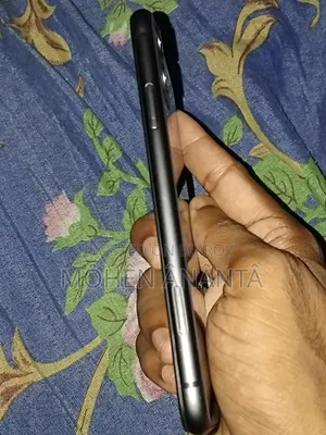 Apple iPhone 11 128 GB Black