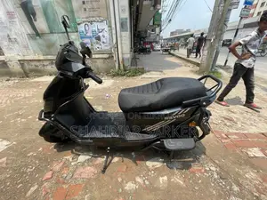 নতুন রিভ্যু সি৩২-ওয়াই ২০২৬ কালো