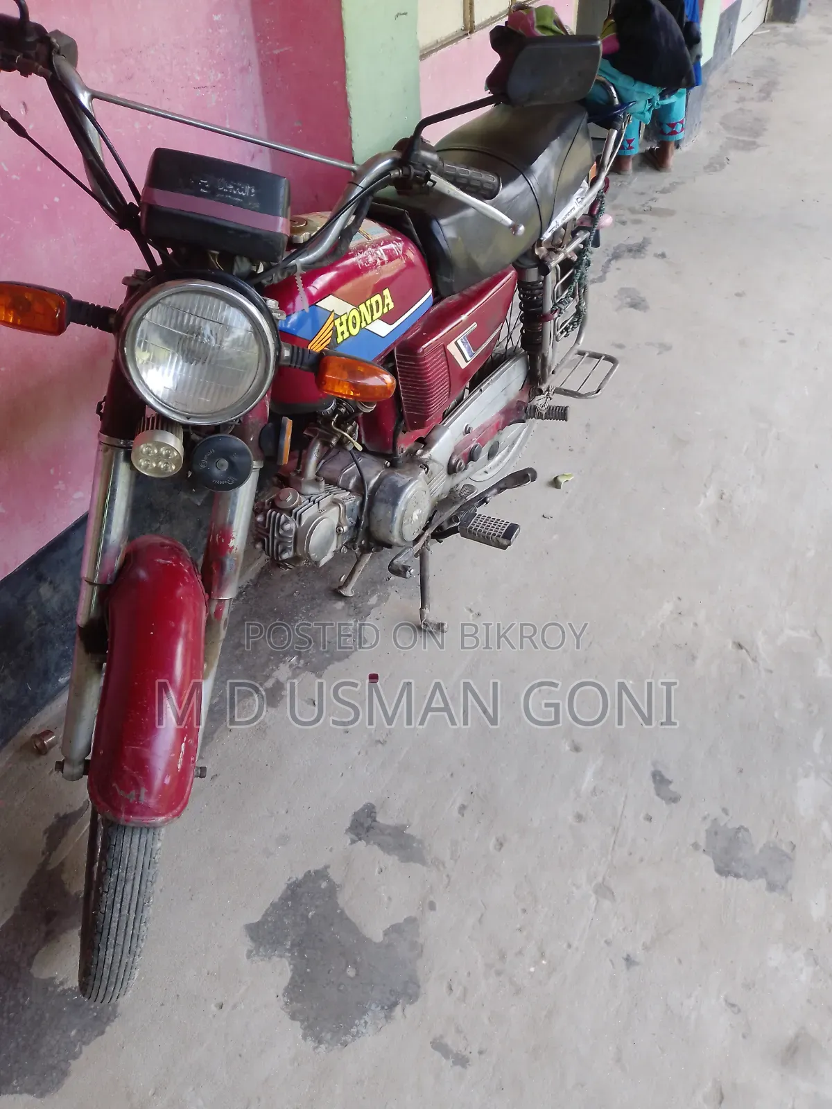 হোন্ডা সিবি ২০১০ রেড