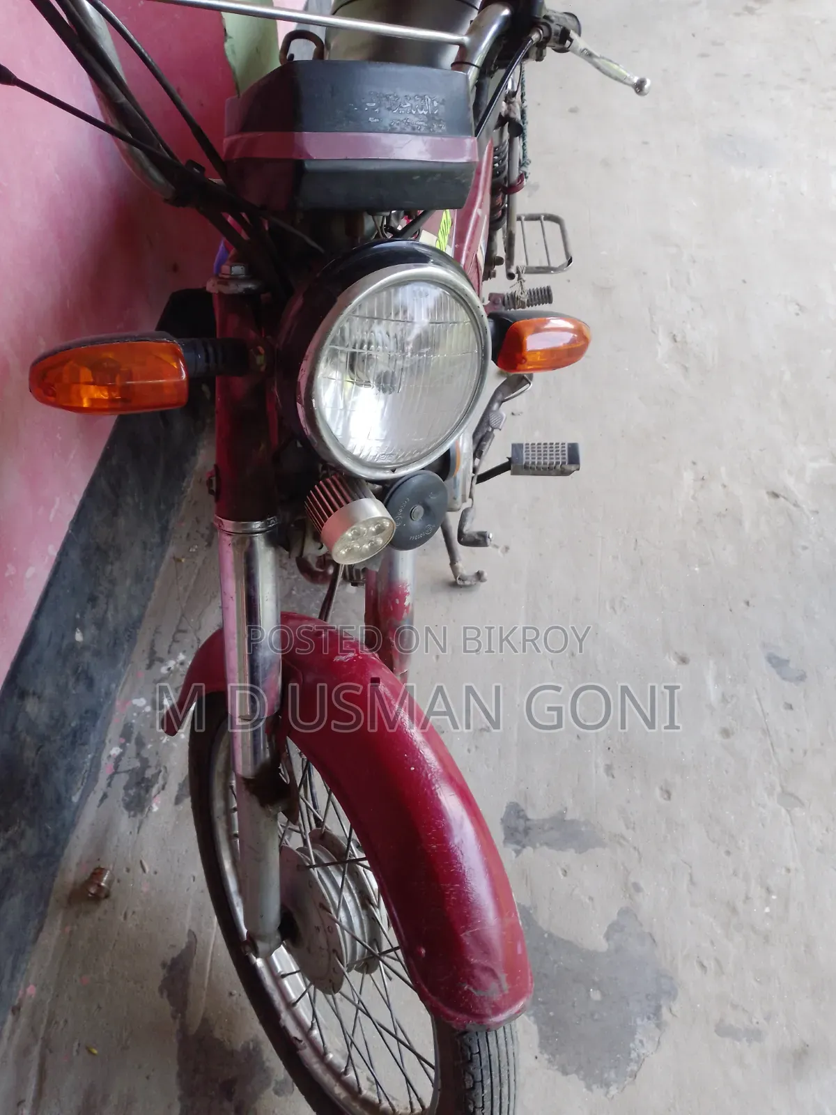 হোন্ডা সিবি ২০১০ রেড