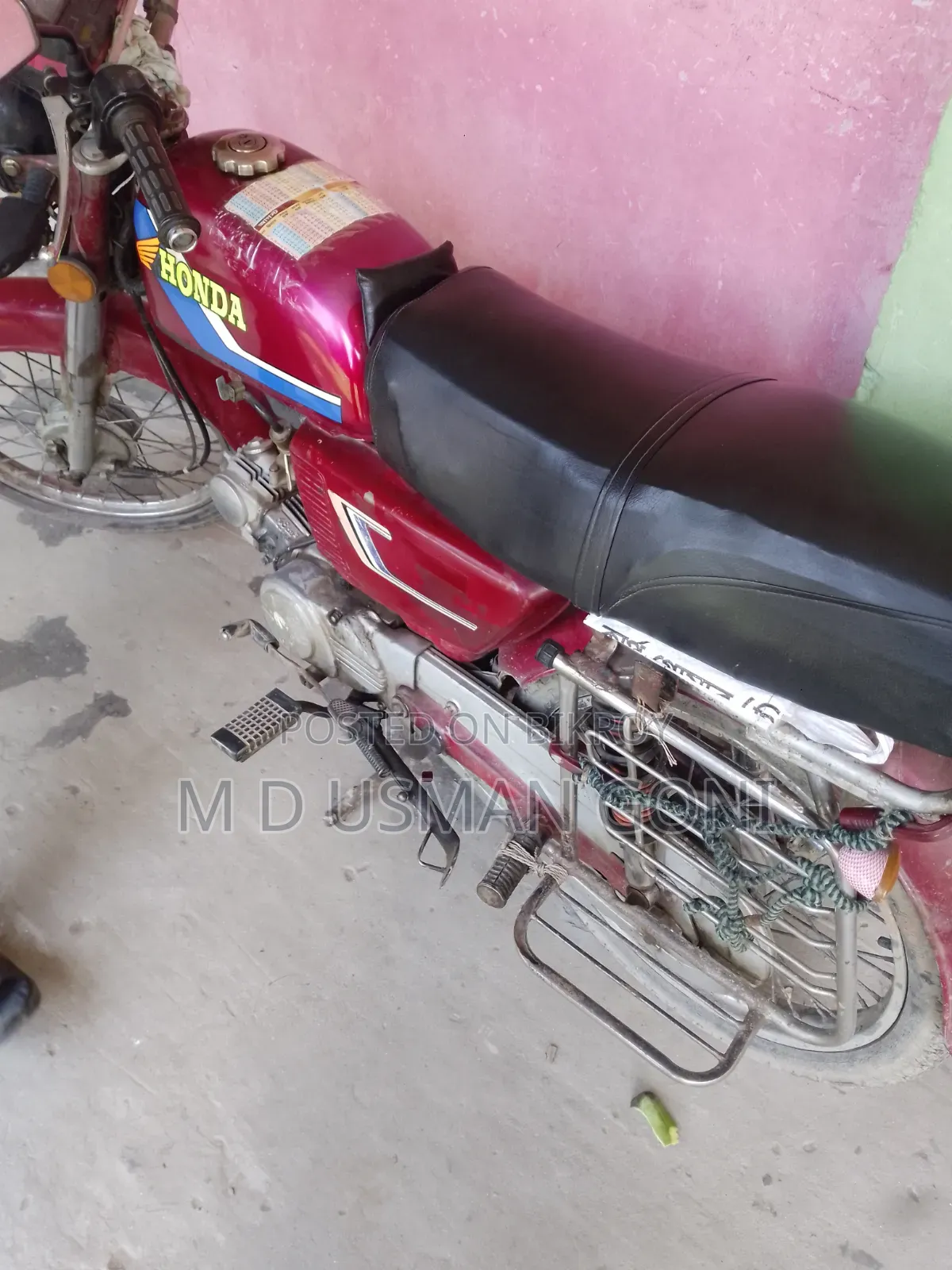 হোন্ডা সিবি ২০১০ রেড