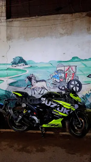 সুজুকি জিক্সার এসএফ ২০২৫ কালো