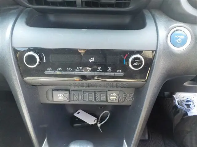 Toyota Yaris Cross 2021 Black
