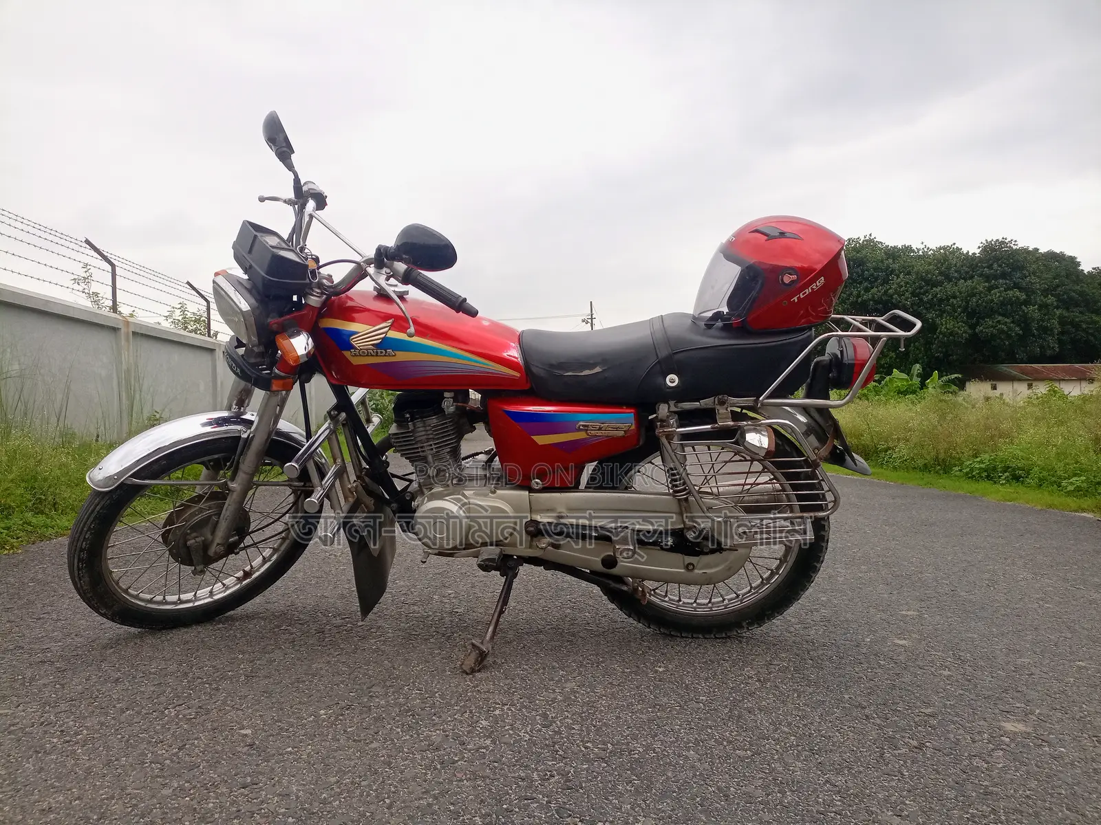 Honda 2005 Red