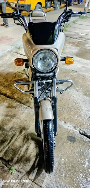 TVS XL 100 2022 Gold