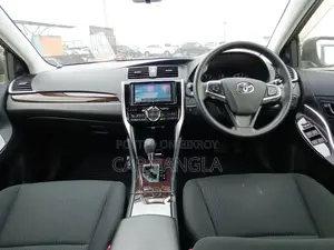 Toyota Premio 2021 Black