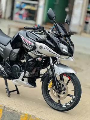 Yamaha 2014 Black