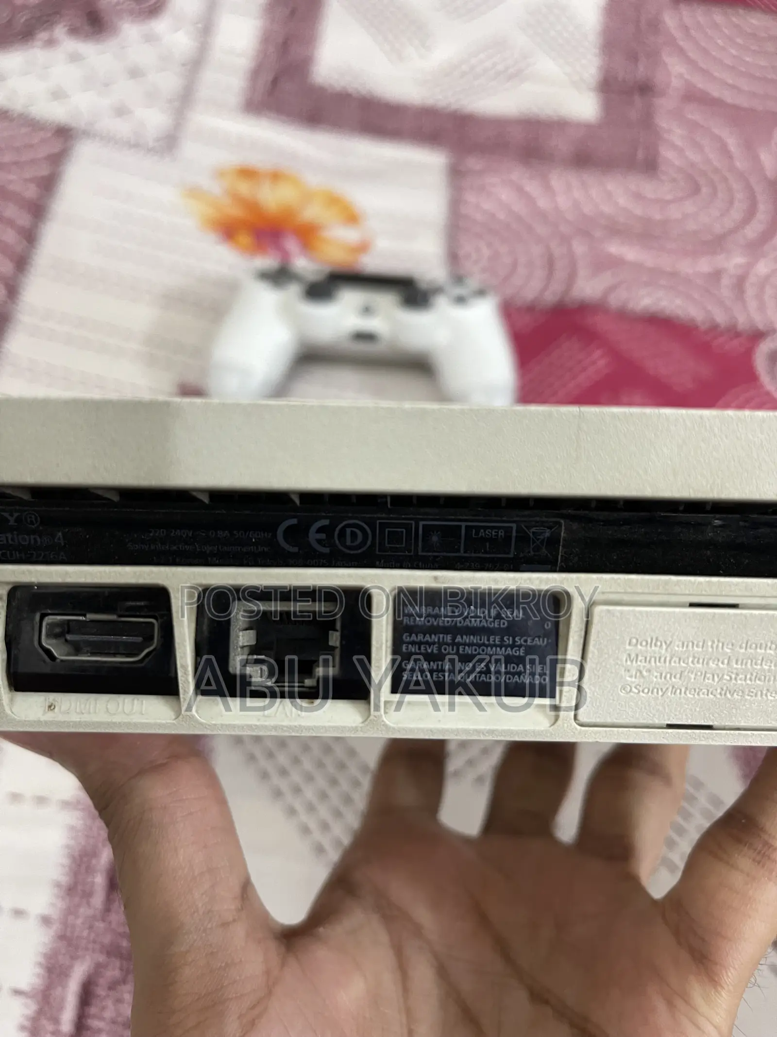 PS4 Slim 500GB Jailbroken (Glacier White Limited Edition)