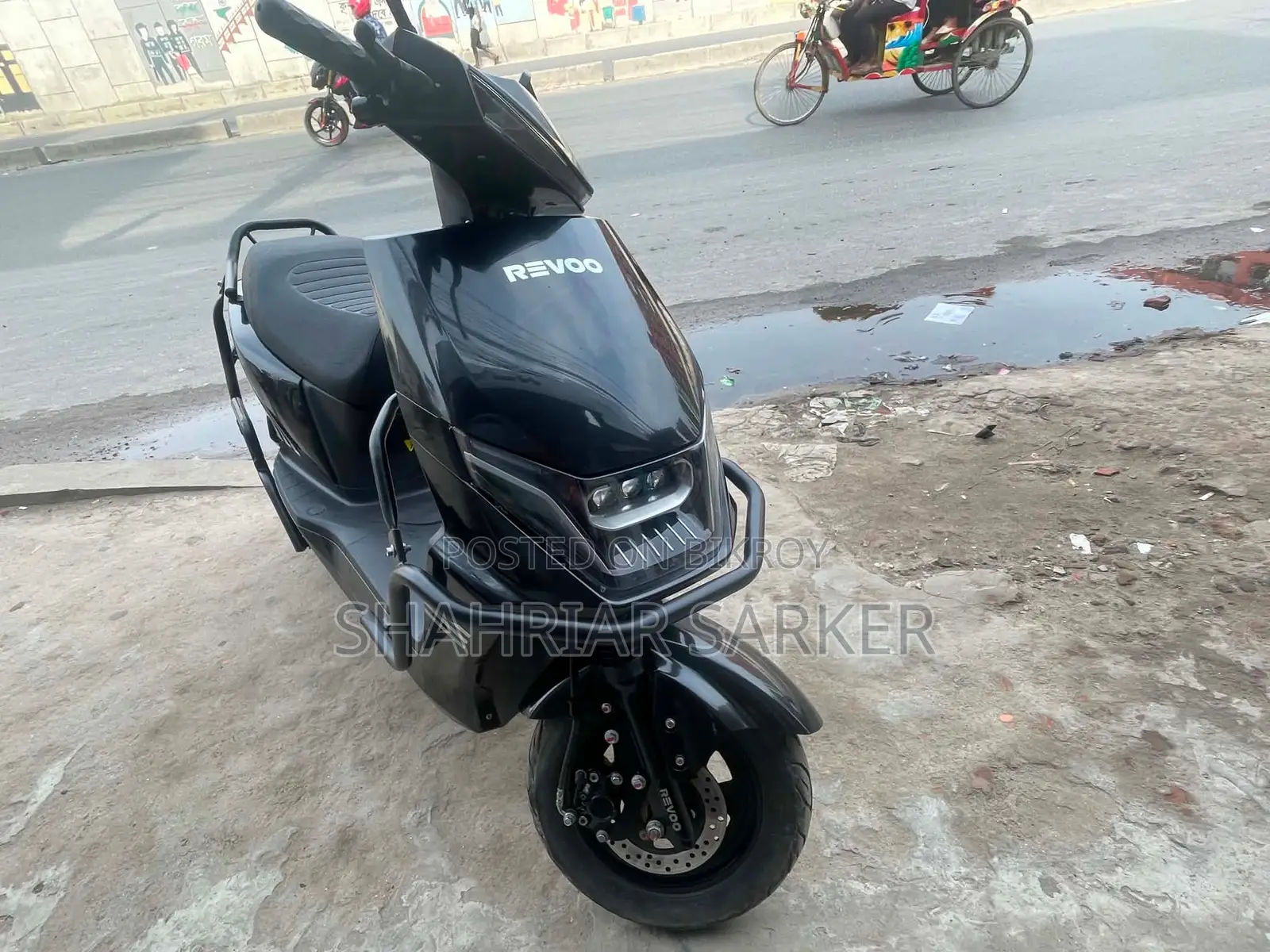 নতুন রেভ্যু সি৩২ ২০২৬ কালো