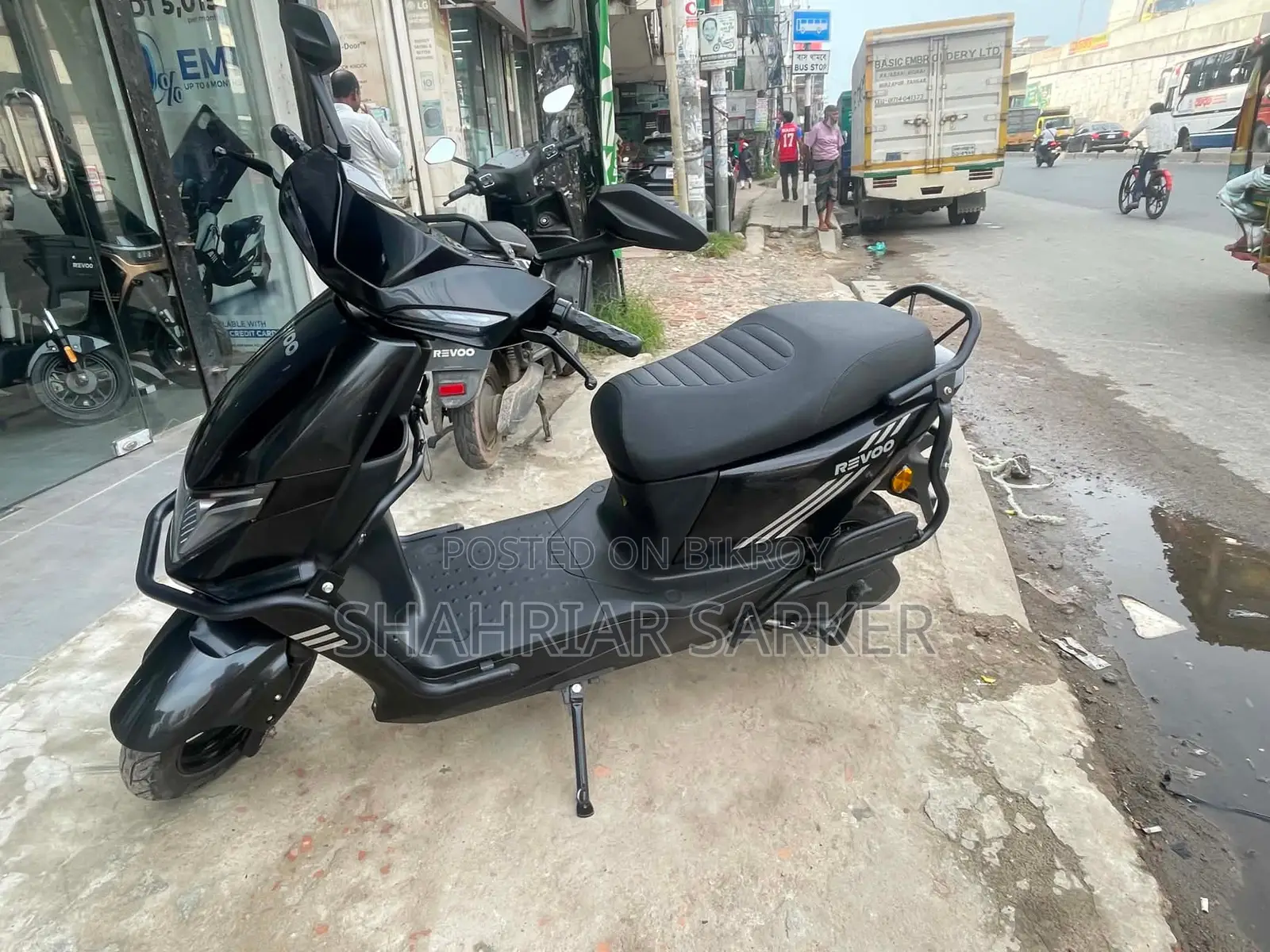 নতুন রেভ্যু সি৩২ ২০২৬ কালো