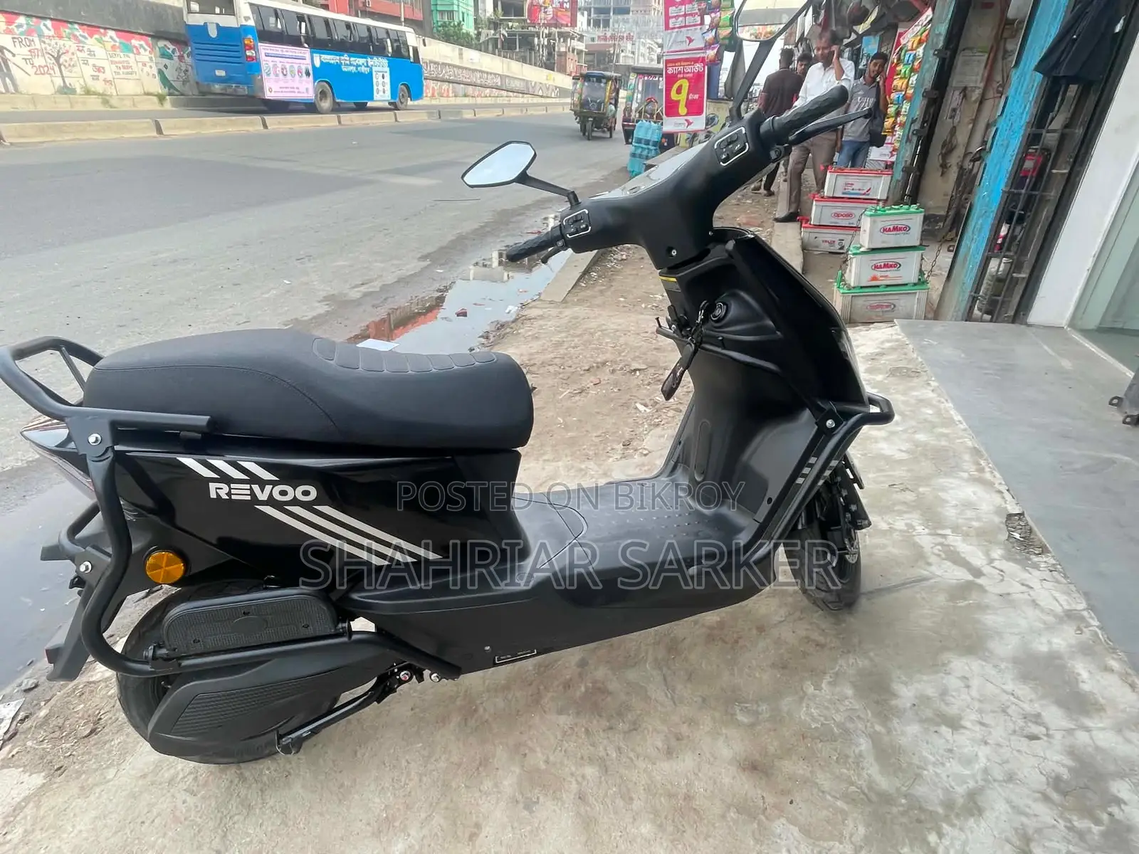 নতুন রেভ্যু সি৩২ ২০২৬ কালো