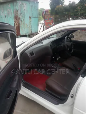 Toyota Toyoace 1992 White