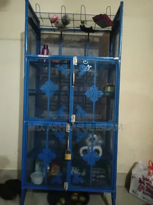 Rack / Almirah