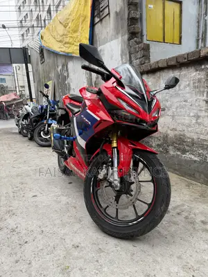 Honda CBR 2022 Red