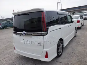 Toyota Noah 2021 Pearl