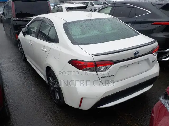 Toyota Corolla 2021 Pearl