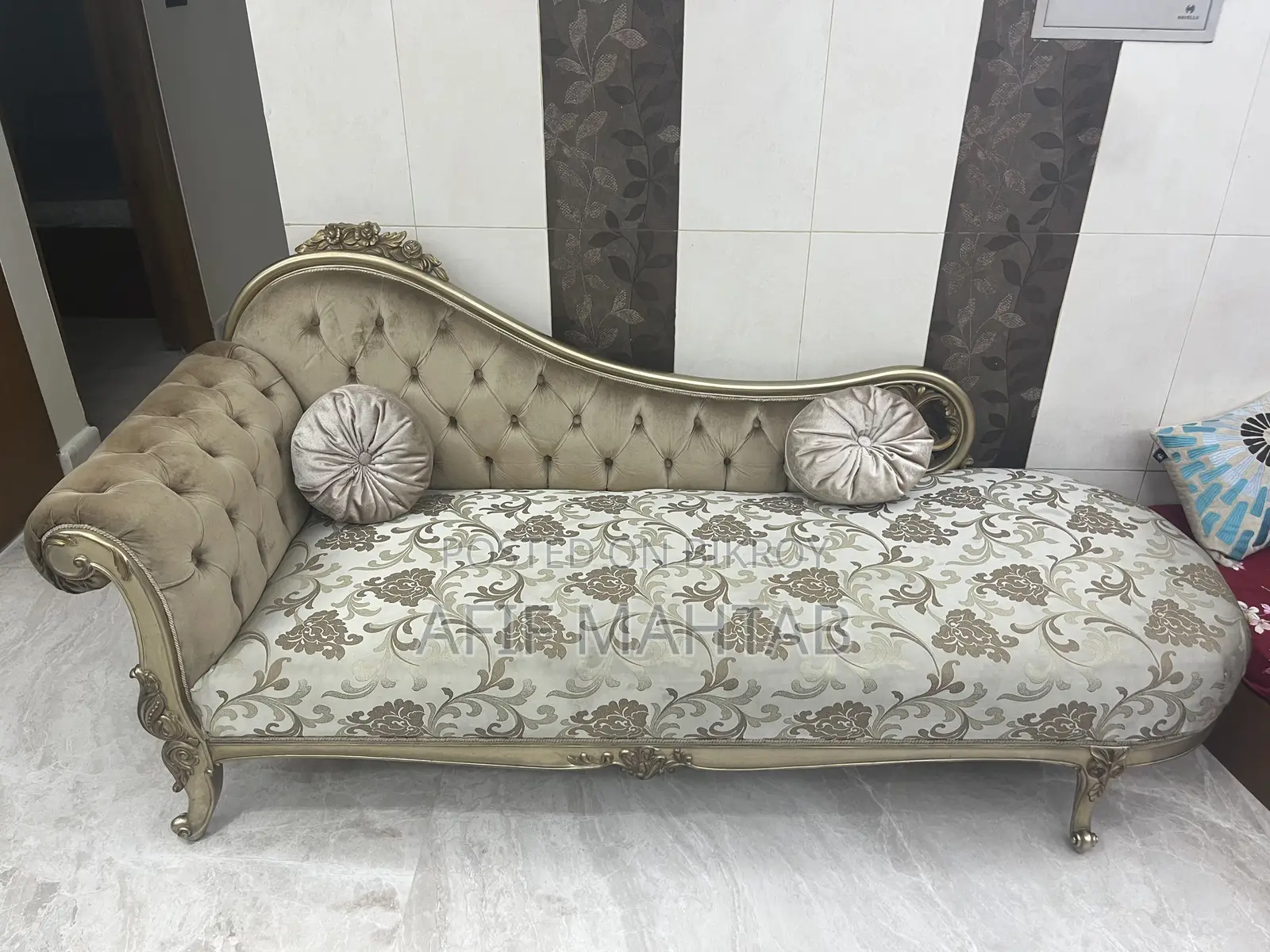 Sofa Divine Used
