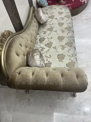 Sofa Divine Used