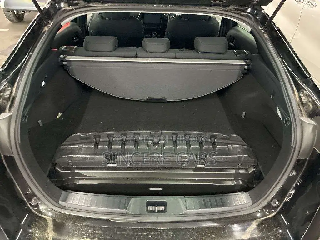 Toyota Prius 2022 Black