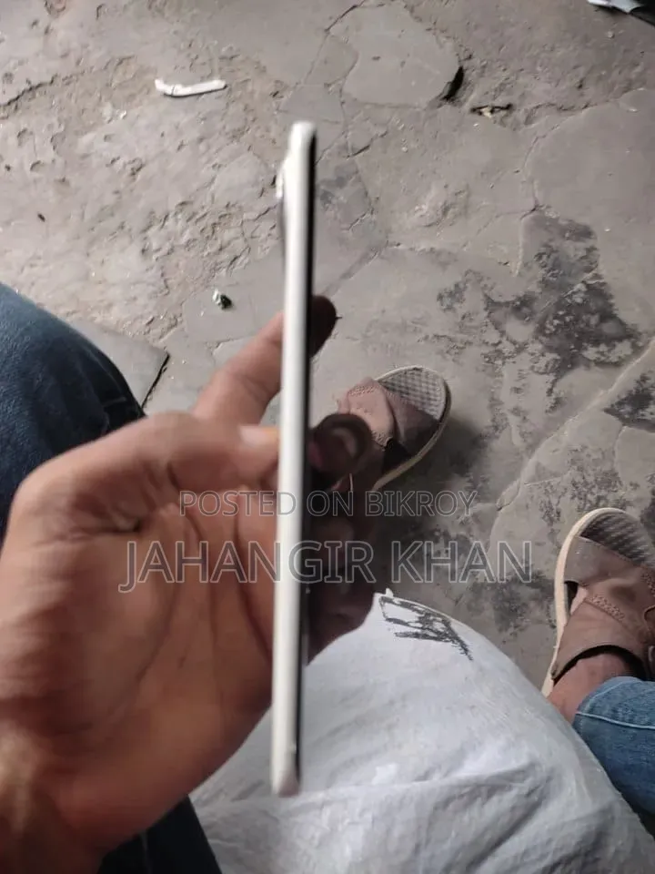 Tecno Pova Slim 5G 256 GB White
