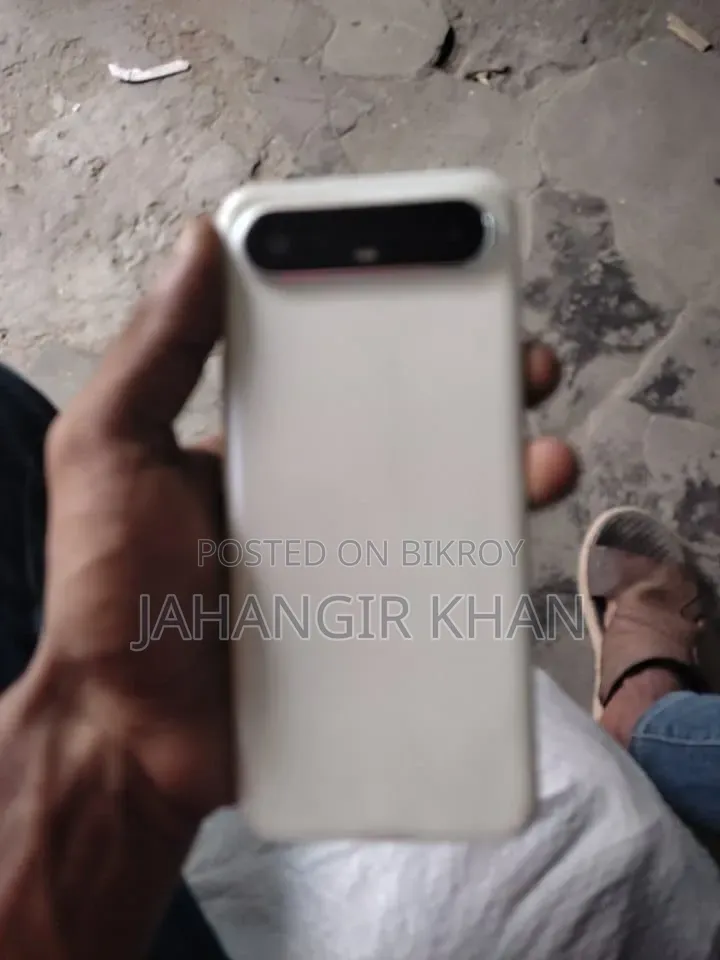 Tecno Pova Slim 5G 256 GB White