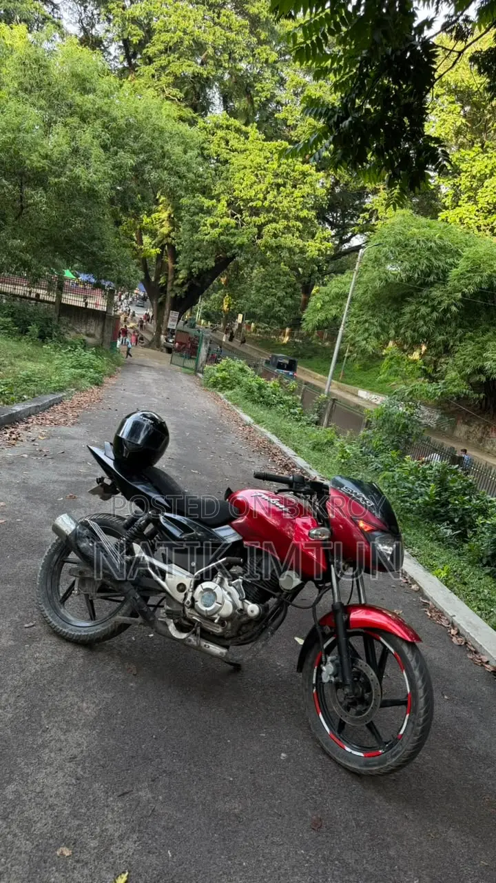 Bajaj Pulsar 150 2012 Red